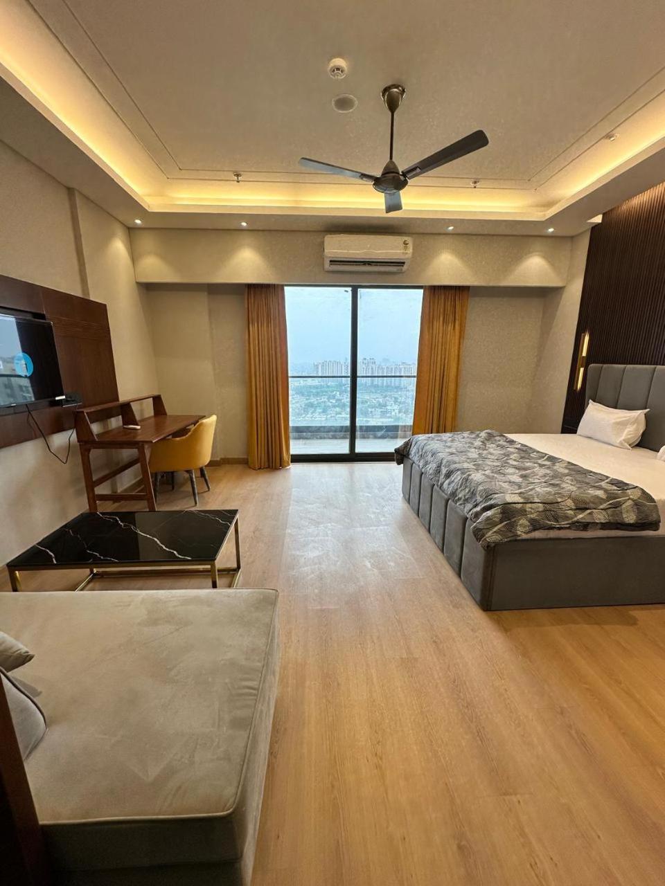 Urban Abodes Aparthotel Ghaziabad Ngoại thất bức ảnh